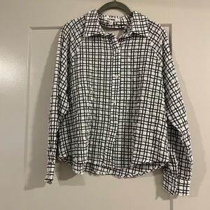 Steve Madden Women’s long sleeve shirt